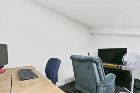 Photo of property in 5u2 Hopper Street, Mount Cook, Wellington, 6011