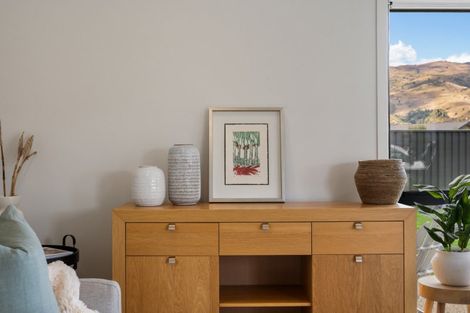 Photo of property in 13 Phoenix Place, Cromwell, 9310
