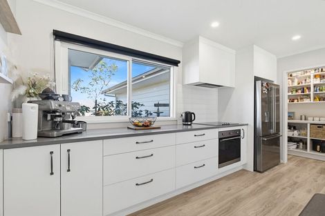 Photo of property in 5 Karanema Place, Coastlands, Whakatane, 3120