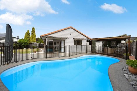 Photo of property in 18 Halyard Close, Flagstaff, Hamilton, 3210