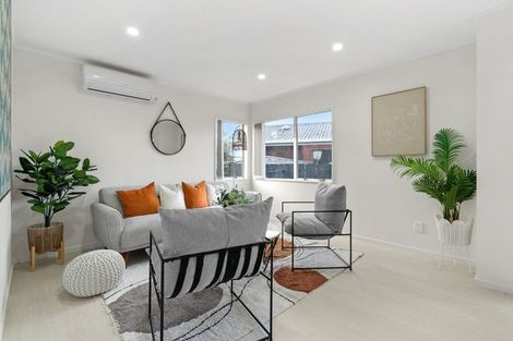 Photo of property in 19 Carnoustie Drive, Wattle Downs, Auckland, 2103