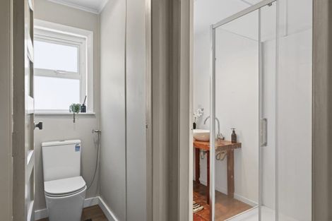Photo of property in 10 Chard Street, Westown, New Plymouth, 4310