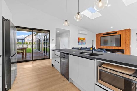 Photo of property in 6 Trevor Mcmiken Drive, Patumahoe, 2679