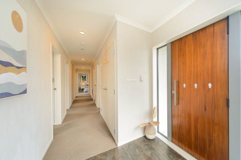 Photo of property in 3a Angelina Way, Kelvin Grove, Palmerston North, 4414