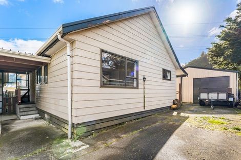 Photo of property in 79f2- Gemstone Drive, Birchville, Upper Hutt, 5018