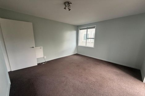 Photo of property in 24 Seaview Road, Paremata, Porirua, 5024