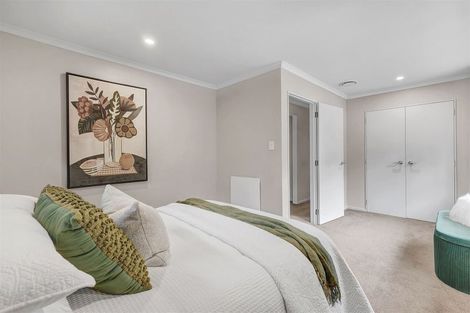 Photo of property in 64 Omapere Street, Whitby, Porirua, 5024