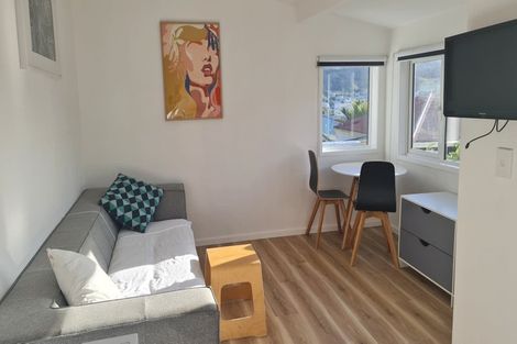 Photo of property in 122a Constable Street, Newtown, Wellington, 6021