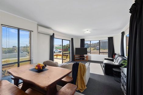 Photo of property in 18 Whenuariri Place, Maketu, 3189