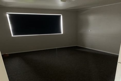 Photo of property in 3/76 Luanda Drive, Ranui, Auckland, 0612