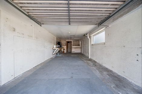Photo of property in 9 Oawai Place, Marfell, New Plymouth, 4310