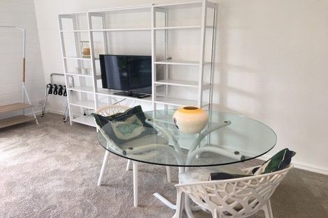 Photo of property in 174 Lakeside Drive, Orewa, 0931