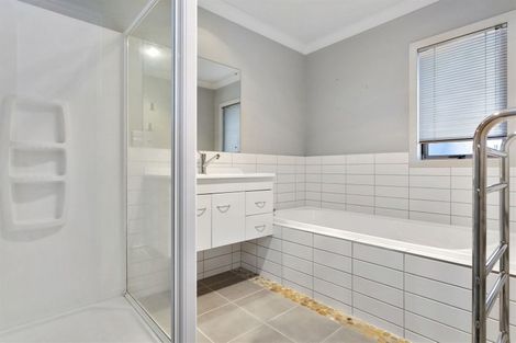 Photo of property in 25 Madison Street, Cambridge, 3434