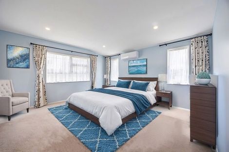 Photo of property in 26 Windlass Street, Long Bay, Auckland, 0630