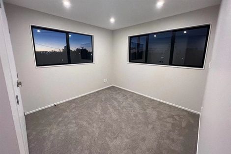 Photo of property in 26a Amberley Avenue, Te Atatu South, Auckland, 0610