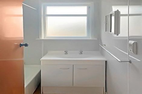 Photo of property in 23 Holland Crescent, Bulls, 4818