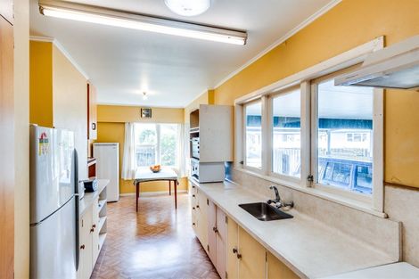 Photo of property in 11 Kauri Street, Taradale, Napier, 4112