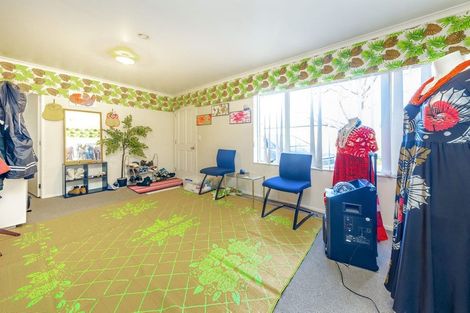 Photo of property in 19 Senator Drive, Manurewa, Auckland, 2105