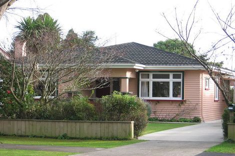 Photo of property in 31 Manapouri Crescent, Hokowhitu, Palmerston North, 4410