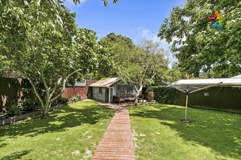 Photo of property in 22 Homedale Road, Wainuiomata, Lower Hutt, 5014