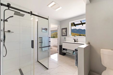 Photo of property in 108 Panorama Terrace, Queenstown, 9300