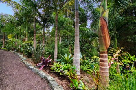 Photo of property in 207 Godley Road, Titirangi, Auckland, 0604