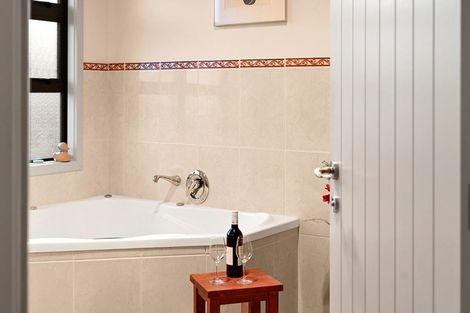 Photo of property in 21 Stonebridge Road, Temple View, Hamilton, 3289