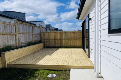 Photo of property in 25 Huringa Road, Karaka, 2113