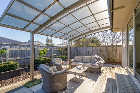 Photo of property in 2 Walnut Lane, Carterton, 5713