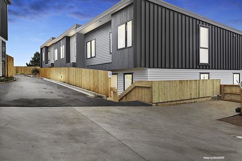 Photo of property in 62u5 Spenmoor Street, Newlands, Wellington, 6037