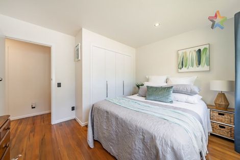 Photo of property in 18 Holmes Grove, Naenae, Lower Hutt, 5011