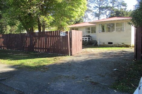 Photo of property in 76 Helena Street, Massey, Auckland, 0614