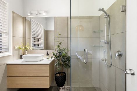 Photo of property in 56 Erskine Street, Lake Hayes, Queenstown, 9304