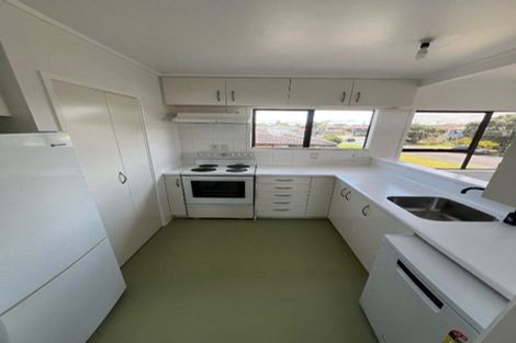 Photo of property in 2 Empire Road, Orewa, 0931