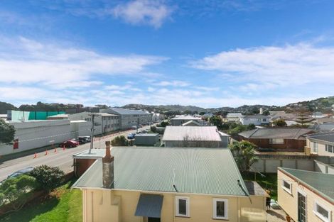 Photo of property in 2u3 Stone Street, Miramar, Wellington, 6022