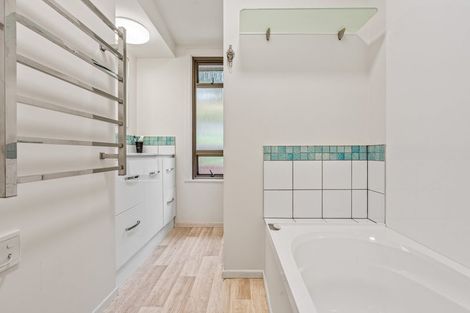 Photo of property in 84 Hocken Street, Kenmure, Dunedin, 9011