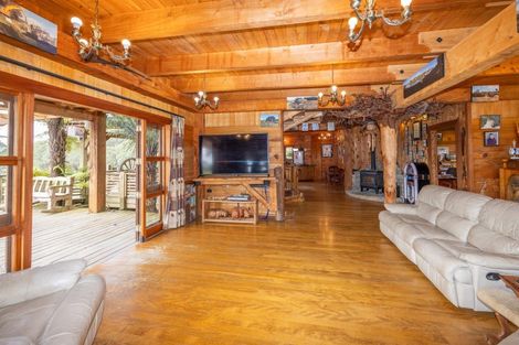 Photo of property in 240 Te Pahu Road, Te Pahu, 3285