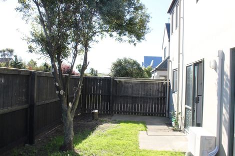 Photo of property in 74 Mandeville Street, Riccarton, Christchurch, 8011