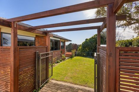 Photo of property in 22 Truby King Street, Merrilands, New Plymouth, 4312