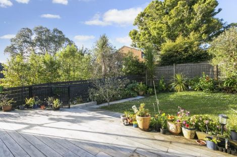 Photo of property in 97b Rosario Crescent, Red Beach, 0932