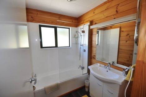 Photo of property in 225 Vista Paku, Pauanui, Hikuai, 3579