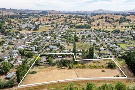 Photo of property in 52 Mcgreevy Street, Waipawa, 4210