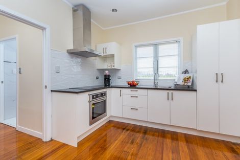 Photo of property in 18 Norana Avenue, Favona, Auckland, 2024