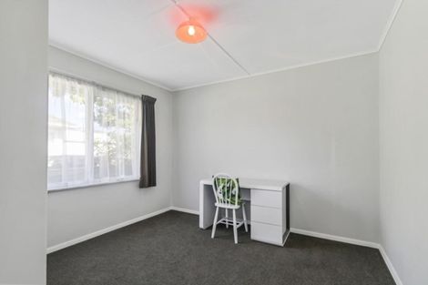 Photo of property in 25 Hinau Grove, Wainuiomata, Lower Hutt, 5014