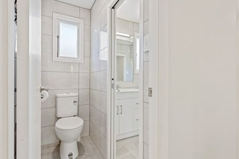 Photo of property in 46 Doralto Road, Frankleigh Park, New Plymouth, 4310