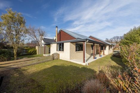 Photo of property in 2 Little Oak Common, Wanaka, 9305