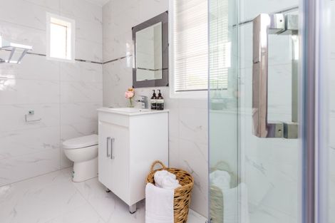 Photo of property in 18 Norana Avenue, Favona, Auckland, 2024