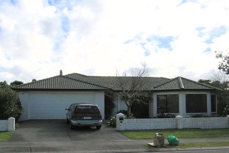 Photo of property in 15 Lakeside Drive, Orewa, 0931