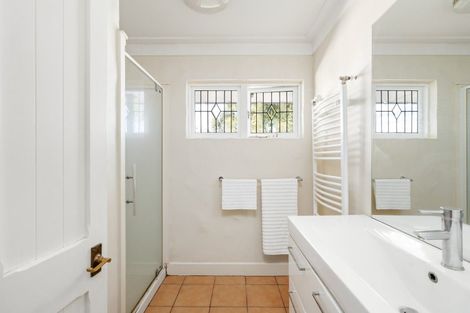 Photo of property in 77 Eleventh Avenue, Tauranga, 3110