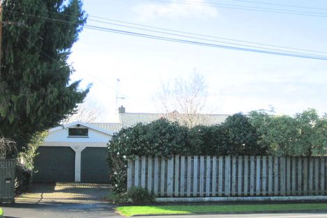 Photo of property in 335 Cambridge Road, Hillcrest, Hamilton, 3216